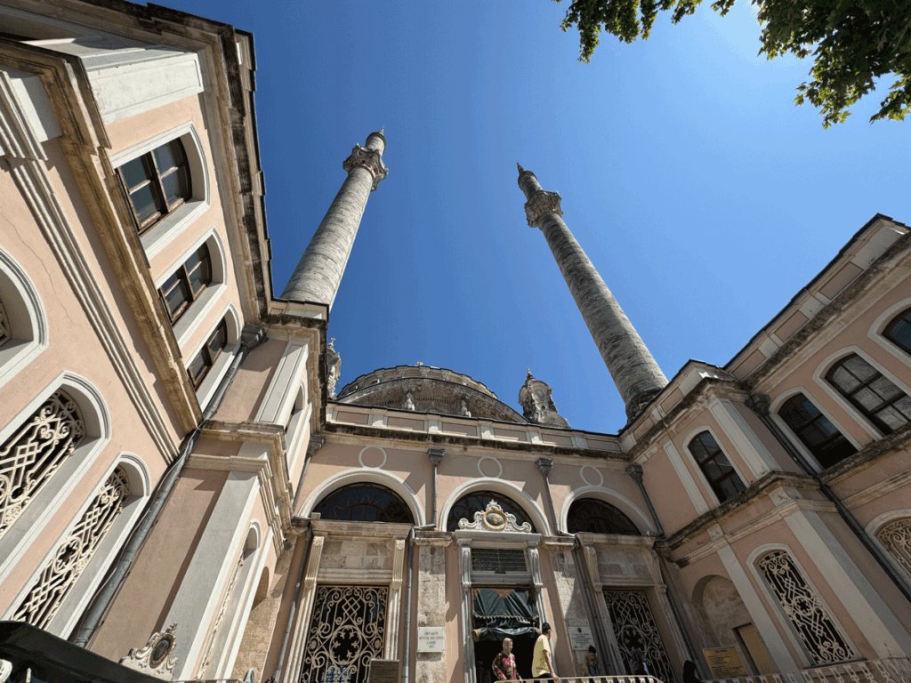 Ortaköy Mosque 3（Büyük-Mecidiye-Camii）